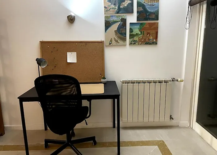 Apartmán Bright, Spacious 2 Bedroom Near The *